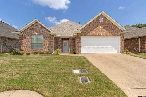 1911 Hollyglen Dr, Tyler, TX, 75703-3395 | Card Image
