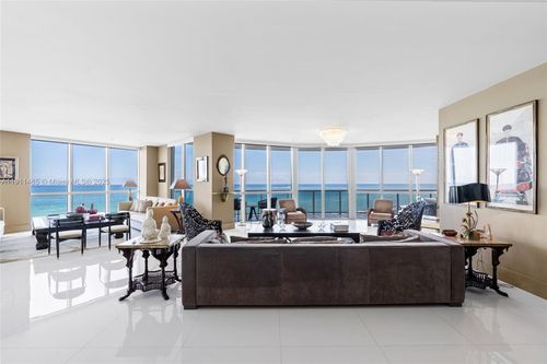 apt-709-18201 Collins Ave, Sunny Isles Beach, FL, 33160-5116 | Card Image