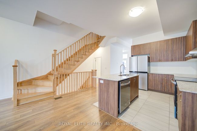 52 Alan Francis Lane, House attached with 3 bedrooms, 4 bathrooms and null parking in Markham ON | Image 14