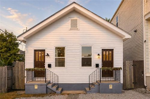 517 General Taylor St, New Orleans, LA, 70115-1325 | Card Image