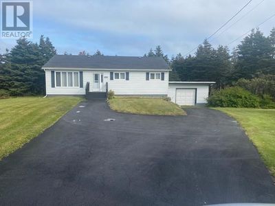 400 Main Rd, House other with 3 bedrooms, 1 bathrooms and null parking in Pouch Cove NL | Image 1