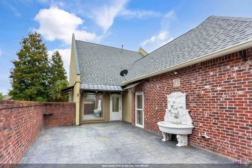 40098 Champion Tif Dr, Gonzales, LA, 70737-8520 | Card Image