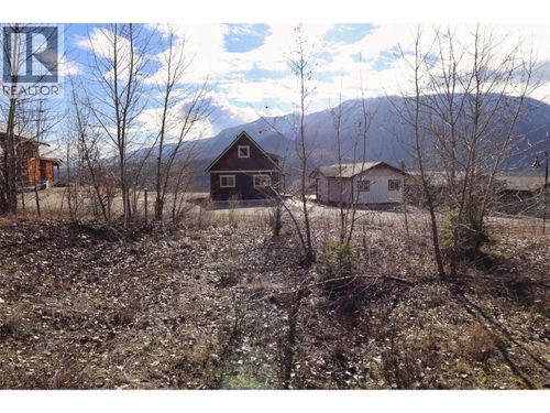 147-2633 Squilax-Anglemont Rd, Lee Creek, BC, V0E1M4 | Card Image