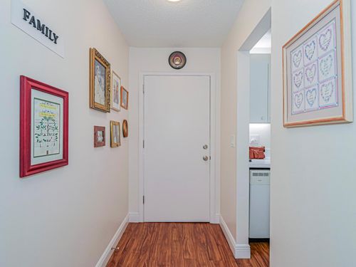 4r-2800 Indian River Blvd, Vero Beach, FL, 32960-7211 | Card Image