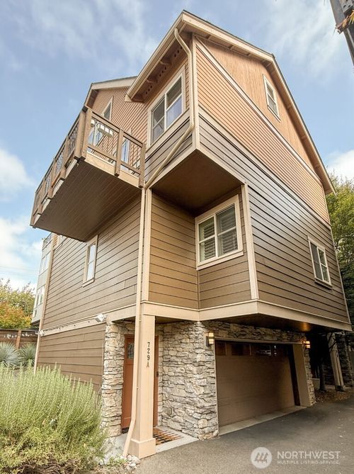 unit-a-729 16th Ave, Seattle, WA, 98122-4600 | Card Image