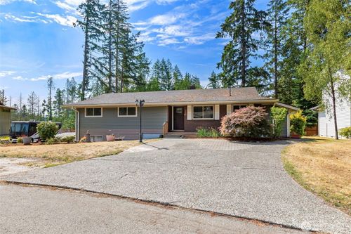 2860 Nw North Star Dr, Silverdale, WA, 98383-9001 | Card Image