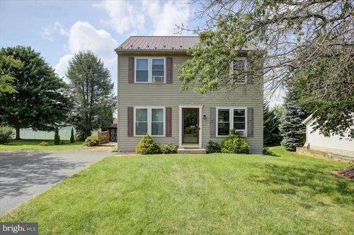 3711 Mountain Shadow Dr, FAYETTEVILLE, PA, 17222-9331 | Card Image