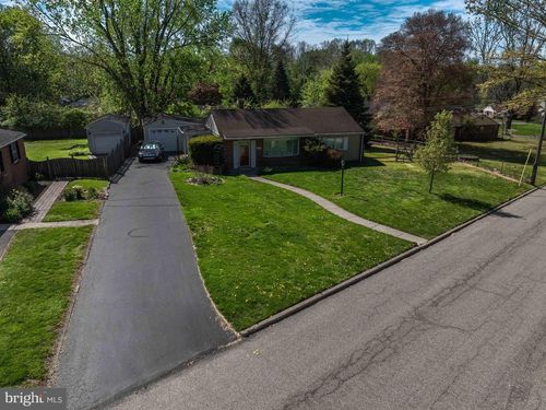 18 Mulberry Ln, PLYMOUTH MEETING, PA, 19462-2471 | Card Image