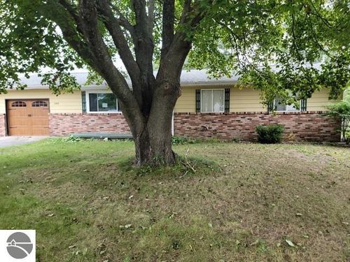 385 3rd St N, Oscoda, MI, 48750-1247 | Card Image