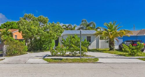 727 Bunker Road, West Palm Beach, FL, 33405 | Card Image