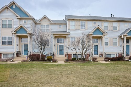 2669 N Augusta Dr, Wadsworth, IL, 60083-8908 | Card Image