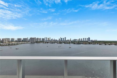 1709-17111 Biscayne Blvd, North Miami Beach, FL, 33160 | Card Image