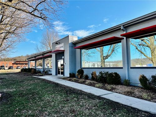 3660 S School Ave, Fayetteville, AR, 72701-8026 | Card Image