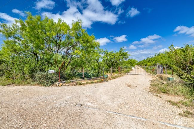 11483 N Grape Creek Rd, House other with 3 bedrooms, 3 bathrooms and 2 parking in San Angelo TX | Image 4