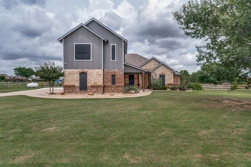13840 Megan Dr, Justin, TX, 76247-7692 | Card Image