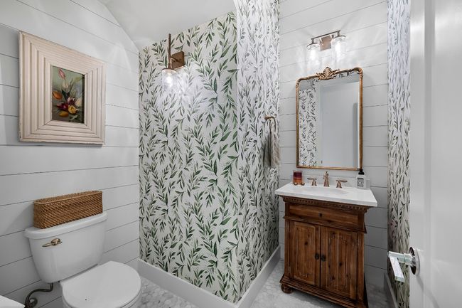 Downstairs powder room | Image 8