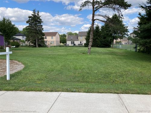 000 Dequindre Rd, Sterling Heights, MI, 48314 | Card Image