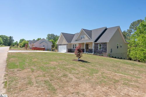 711 Hidden Falls Drive, West Union, SC, 29696 | Card Image