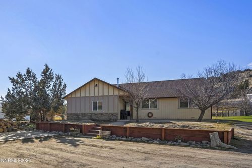 15801 Rocky Vista Rd, Reno, NV, 89521-6809 | Card Image