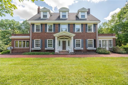 3311 Logan Way, Youngstown, OH, 44505 | Card Image