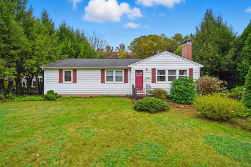 166 Lake St, Manchester, CT, 06042-3706 | Card Image