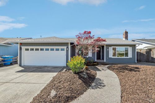815 Whitney Way, Petaluma, CA, 94954-4573 | Card Image