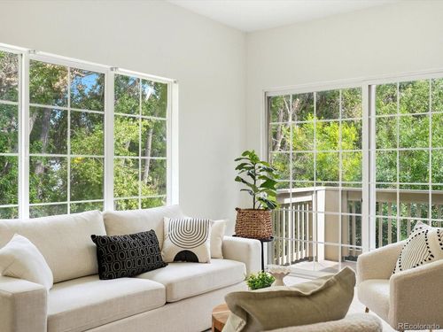 4e-8105 E 11th Ave, Denver, CO, 80220-3376 | Card Image
