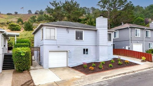 813 Larch Ave, South San Francisco, CA, 94080-1526 | Card Image