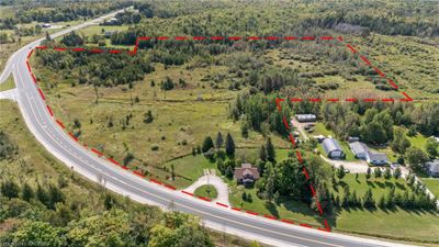 217 6 Highway, House other with 2 bedrooms, 1 bathrooms and 4 parking in South Bruce Peninsula ON | Image 2