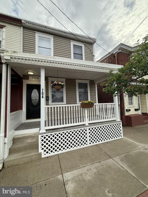 704 Market St, GLOUCESTER CITY, NJ, 08030-1948 | Card Image