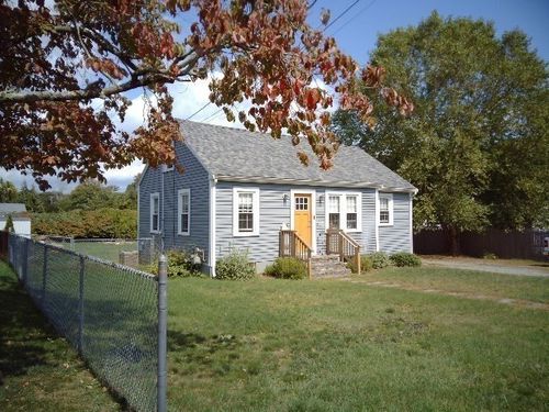 876 Autumn St, North Dighton, MA, 02764-1378 | Card Image