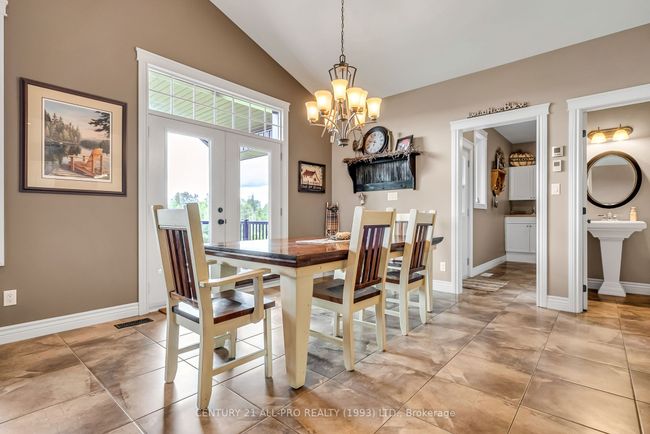 2300 Victoria Rd, House other with 4 bedrooms, 4 bathrooms and 10 parking in Carrying Place ON | Image 10