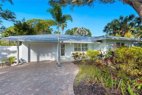 2207 Clematis St, Sarasota, FL, 34239-3908 | Card Image