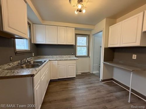 1496 Crescent St, Inkster, MI, 48141-1820 | Card Image