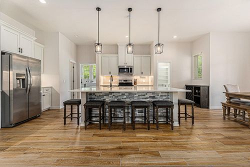 724 Autumn Ln, Livingston, TX, 77351-4461 | Card Image