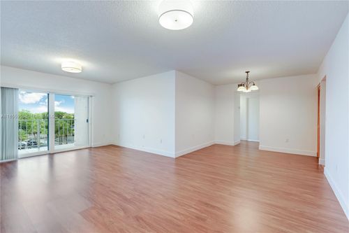 apt-405-7765 Sw 86th St, Miami, FL, 33143-1401 | Card Image