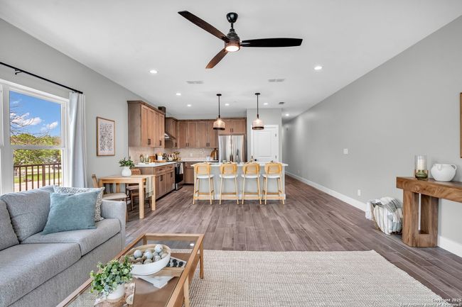 APT-315 - 540 River Run, Condo with 3 bedrooms, 2 bathrooms and null parking in New Braunfels TX | Image 24