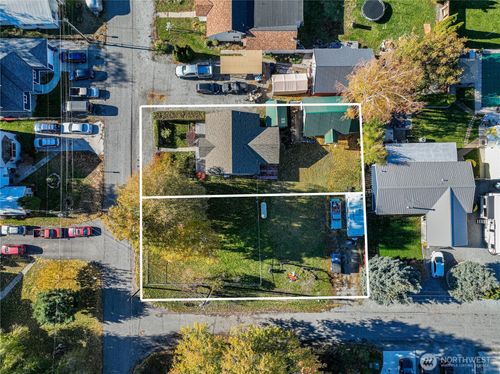 145 N Harris Ave, Manson, WA, 98831-9207 | Card Image