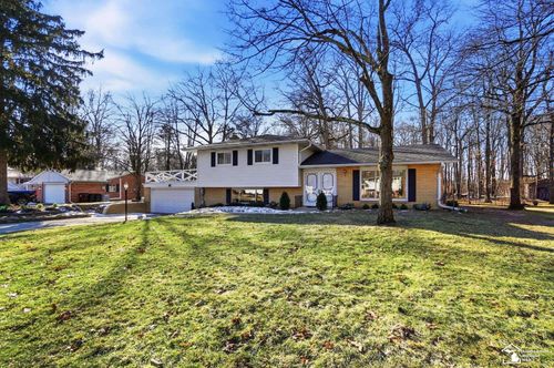 3415 Woodmont Dr, Lambertville, MI, 48144-9623 | Card Image