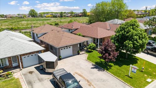 37 Northridge Drive, West Lincoln, ON, L0R2A0 | Card Image
