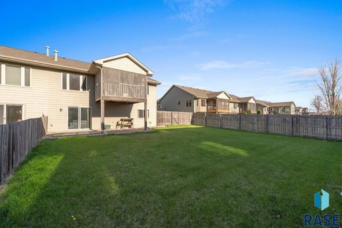 3703 S Banyan Ave Avenue, Sioux Falls, SD, 57110 | Card Image