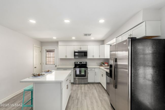 Kitchen | Image 16
