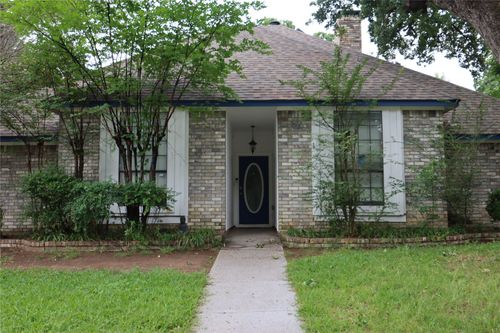 3302 Westgrove Dr, Arlington, TX, 76001-5204 | Card Image