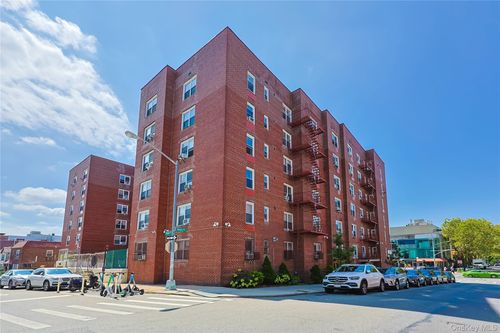 4e-13604 Cherry Ave, Flushing, NY, 11355-4837 | Card Image