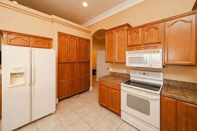Kitchen | Image 29