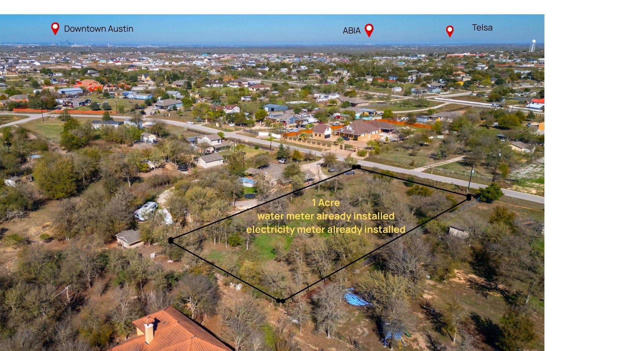 Land in Del Valle