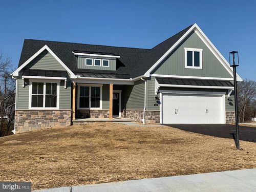 38-109 Onyx Dr, HANOVER, PA, 17331-5901 | Card Image