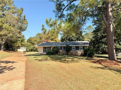 1101 Brownstone Circle, House other with 3 bedrooms, 2 bathrooms and null parking in OPELIKA AL | Image 2