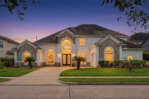 11512 Watercastle Court, Pearland, TX, 77584 | Card Image