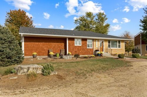 8770 Lettow Rd, Kingston, IL, 60145-8226 | Card Image